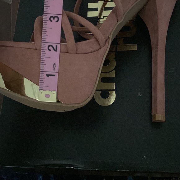 Platform Heels - Picture 4 of 4